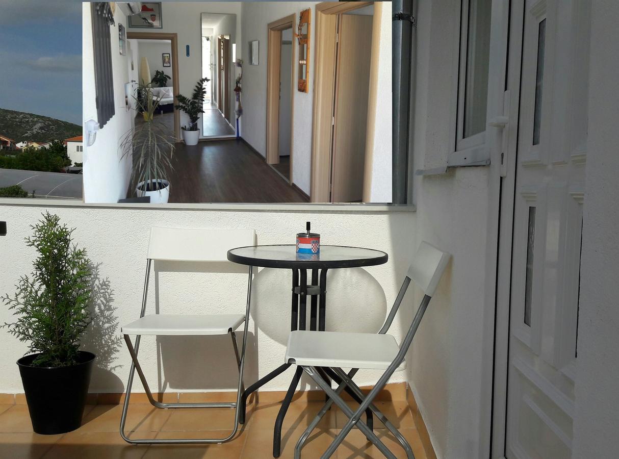 Apartment Diva Трогир Екстериор снимка