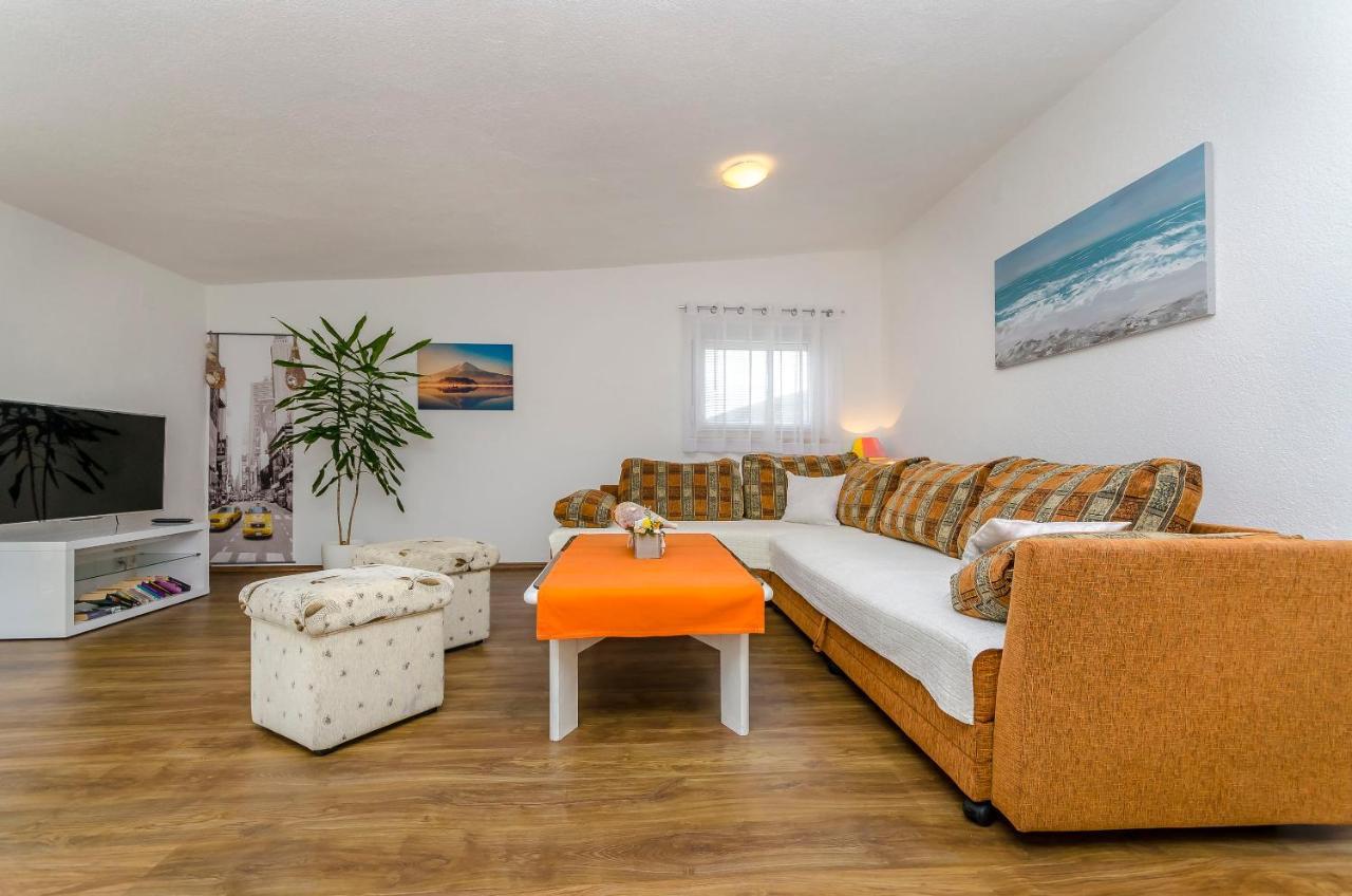 Apartment Diva Трогир Екстериор снимка